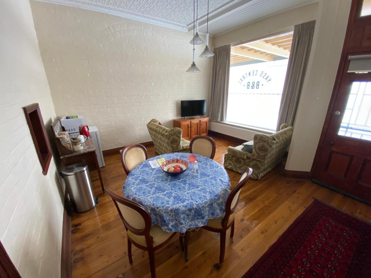 Yass Central Bed & Breakfast Exterior photo