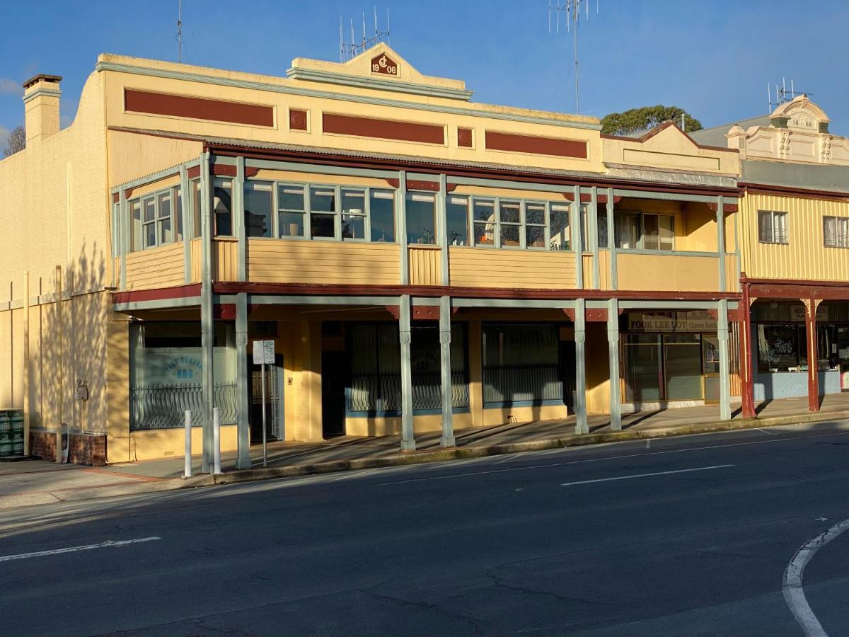 Yass Central Bed & Breakfast Exterior photo